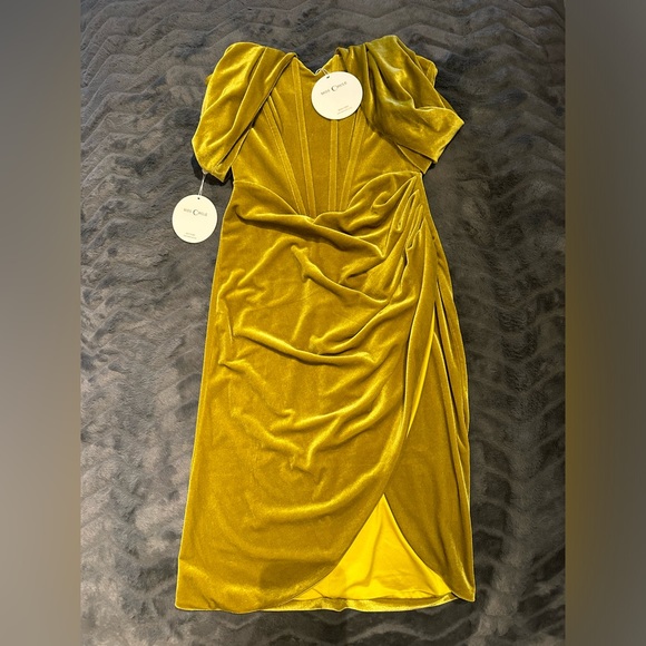 Miss Circle | Dresses | Miss Circle Omaria Gold Velvet Off Shoulder Corset Dress | Poshmark Miss Circle | Dresses | Miss Circle Omaria Gold Velvet Off Shoulder Corset Dress | Poshmark